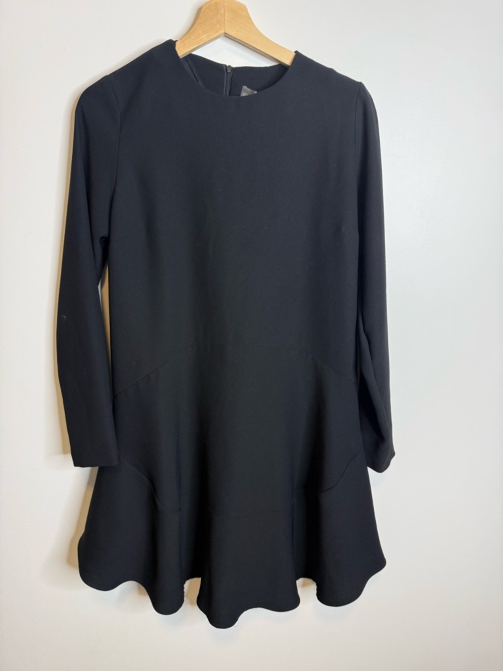 Oh seven days Classic Black Long-Sleeve Flared Dress size small